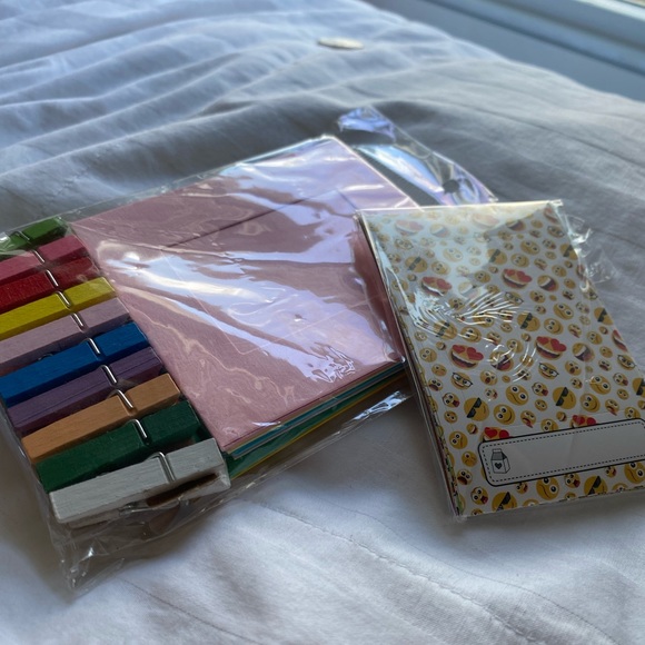 Sturdy Tiger Polaroid String & Clips Set with Polaroid Boarder Stickers - Picture 11 of 13